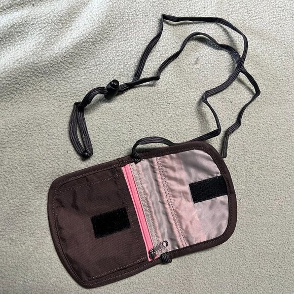 Eagle Creek Small Crossbody Bag Brown/Pink - Picture 2 of 3